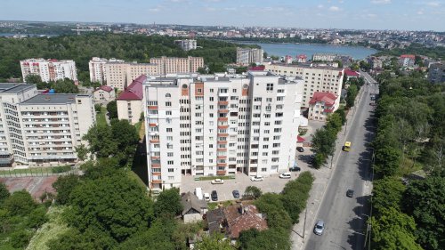 Тернопіль, вул. Бережанська, буд. 10